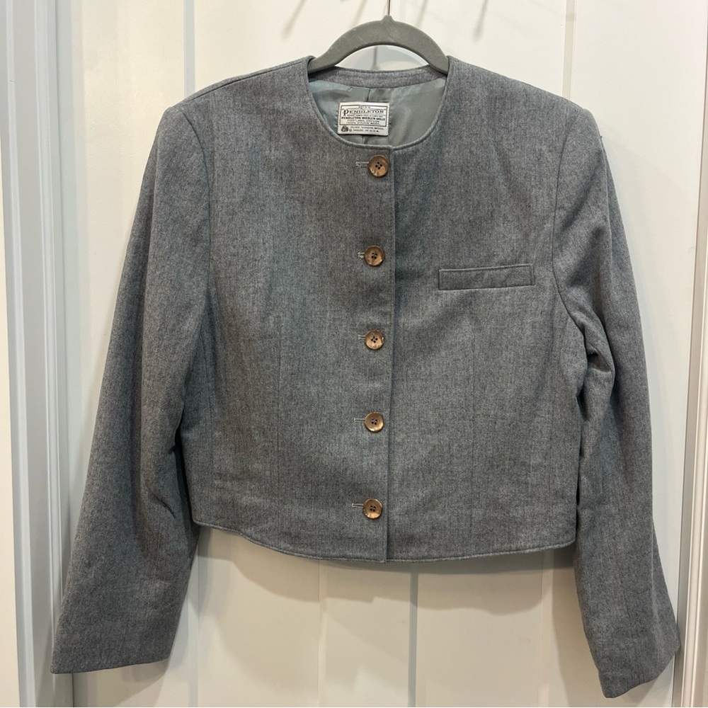 Vintage MISS PENDLETON Gray Cropped WOOL BLAZER Round Neck 5‎ Button